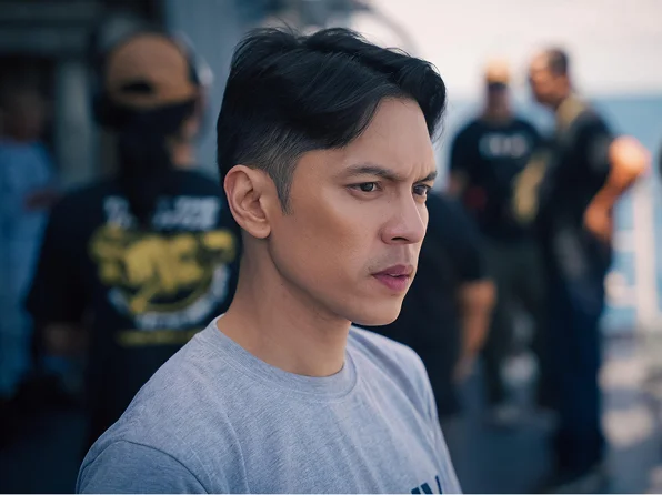 CARLO AQUINO — Aktor, Alon ng Kabayanihan